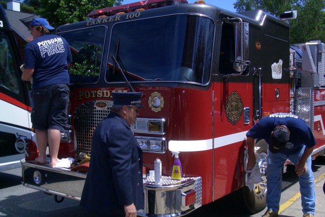 June 2004 - Polishing up TA-100 before the NNYVFA parade