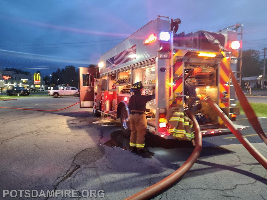 2022- E-49 at structure fire at Burger King